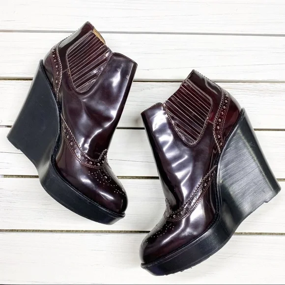 BURBERRY Brogue Chelsea Detailed Wedge Polished Leather Ankle Boots 38 - Picture 7 of 16